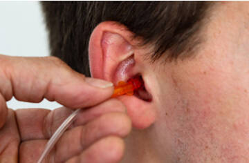 Why are leak tests for customised hearing protection important?